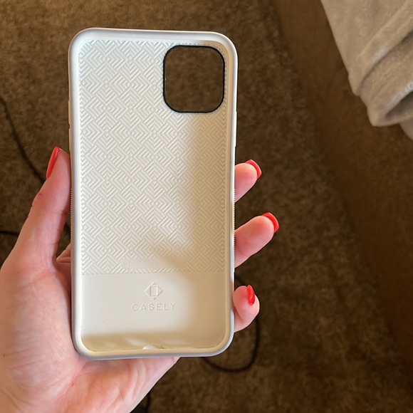 iPhone 11 Pro Max Casey case - Picture 3 of 4